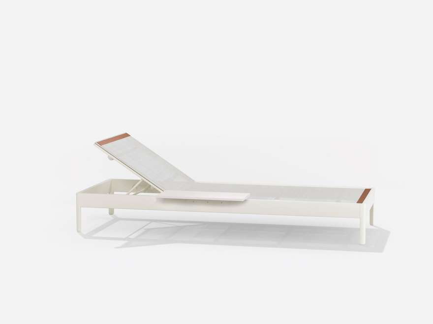 Solaris | Sunlounger with small table