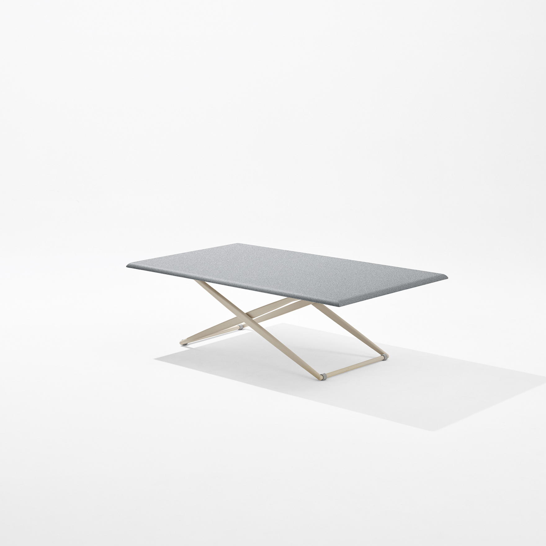 Zebra | Rectangular Up&Down table with top in speckled aluminium