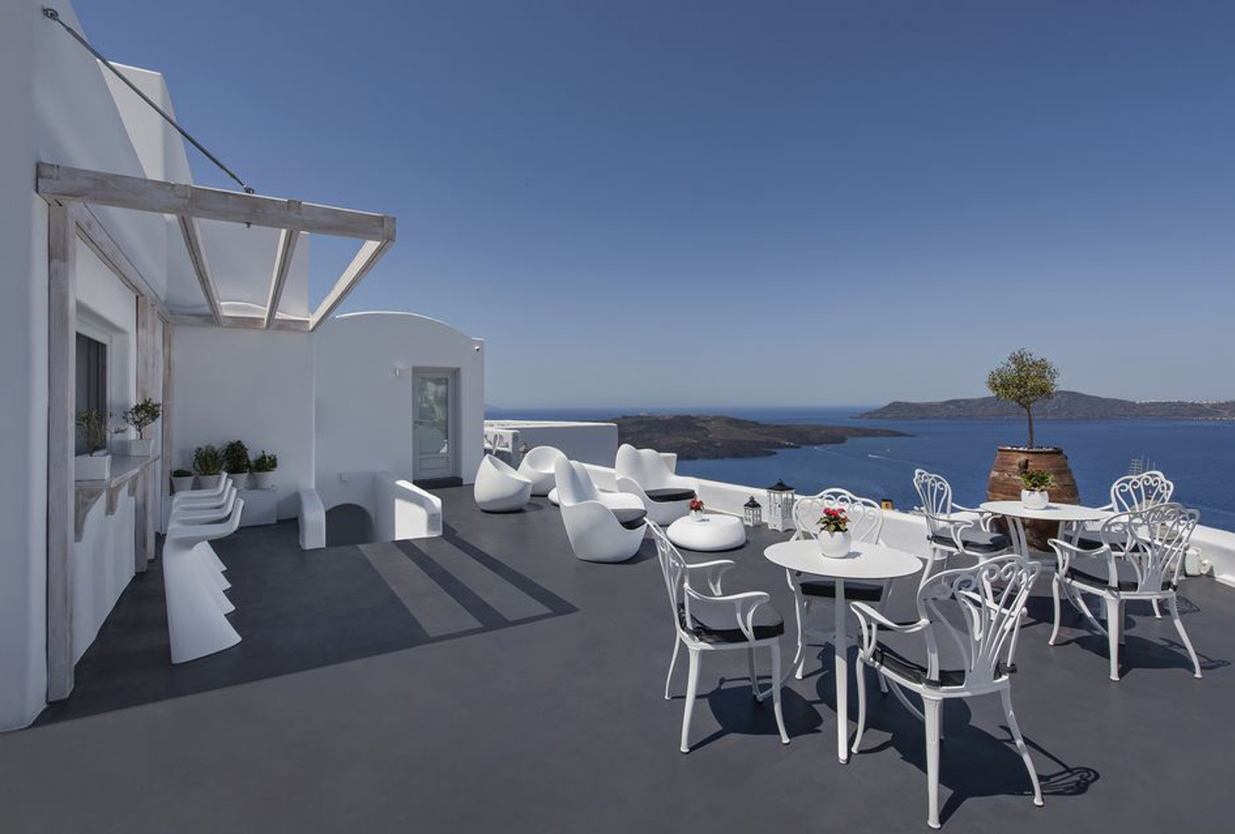 Athina Luxury Suites - Santorini / Greece