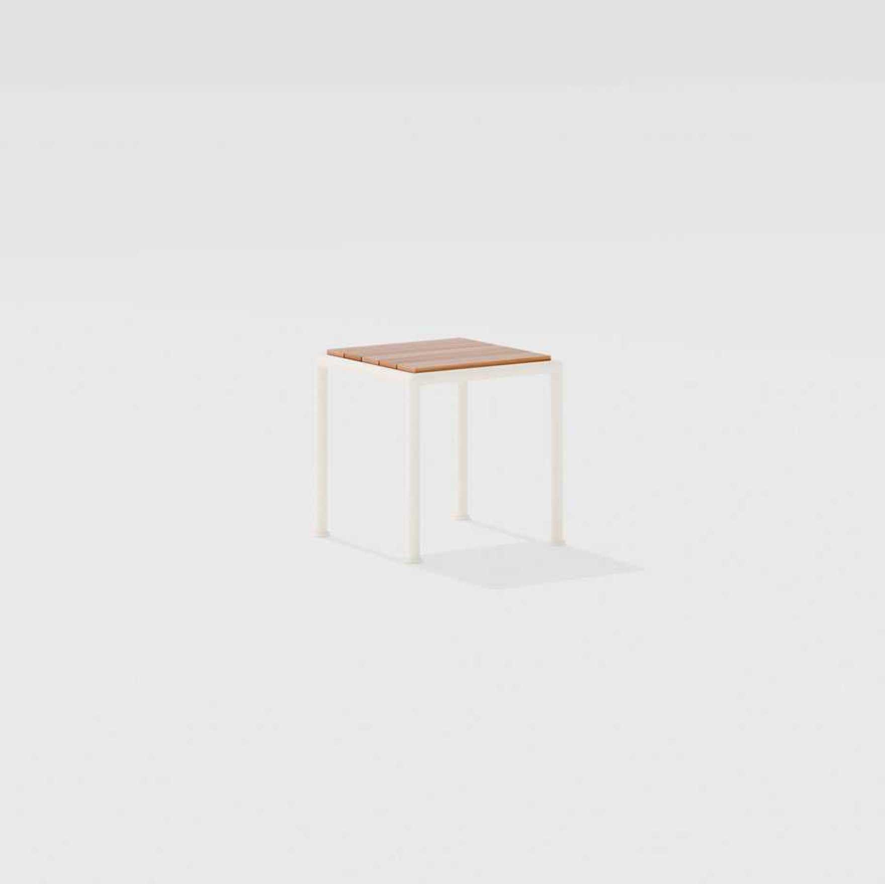 Roè | Small table with top in Teak 41 x 41 x h 42/52 cm Roè | Small table with top in Teak 41 x 41 x h 42/52 cm