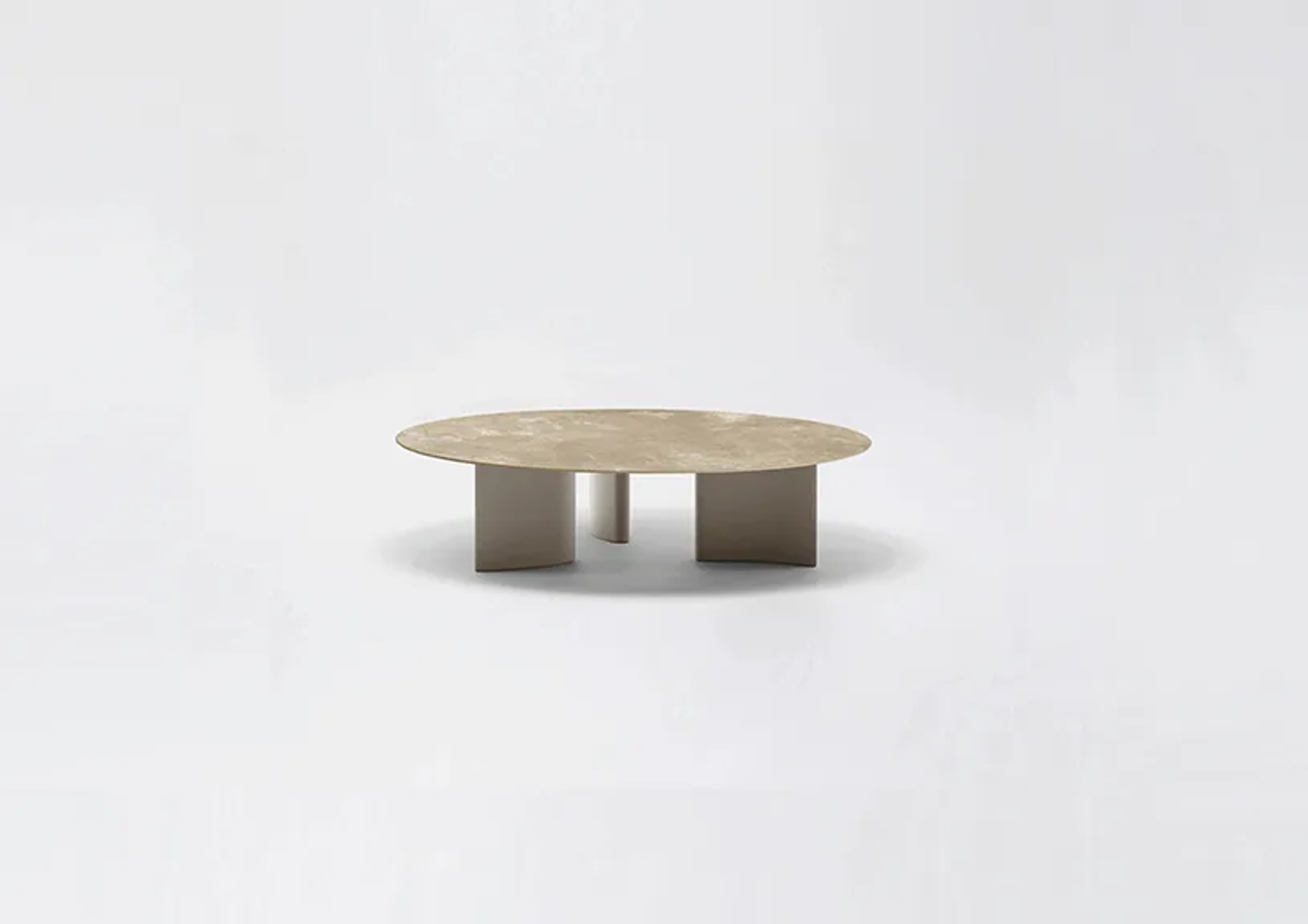 Naca | Low round table with top in porcelain stoneware ø 80/120 x h 33 cm