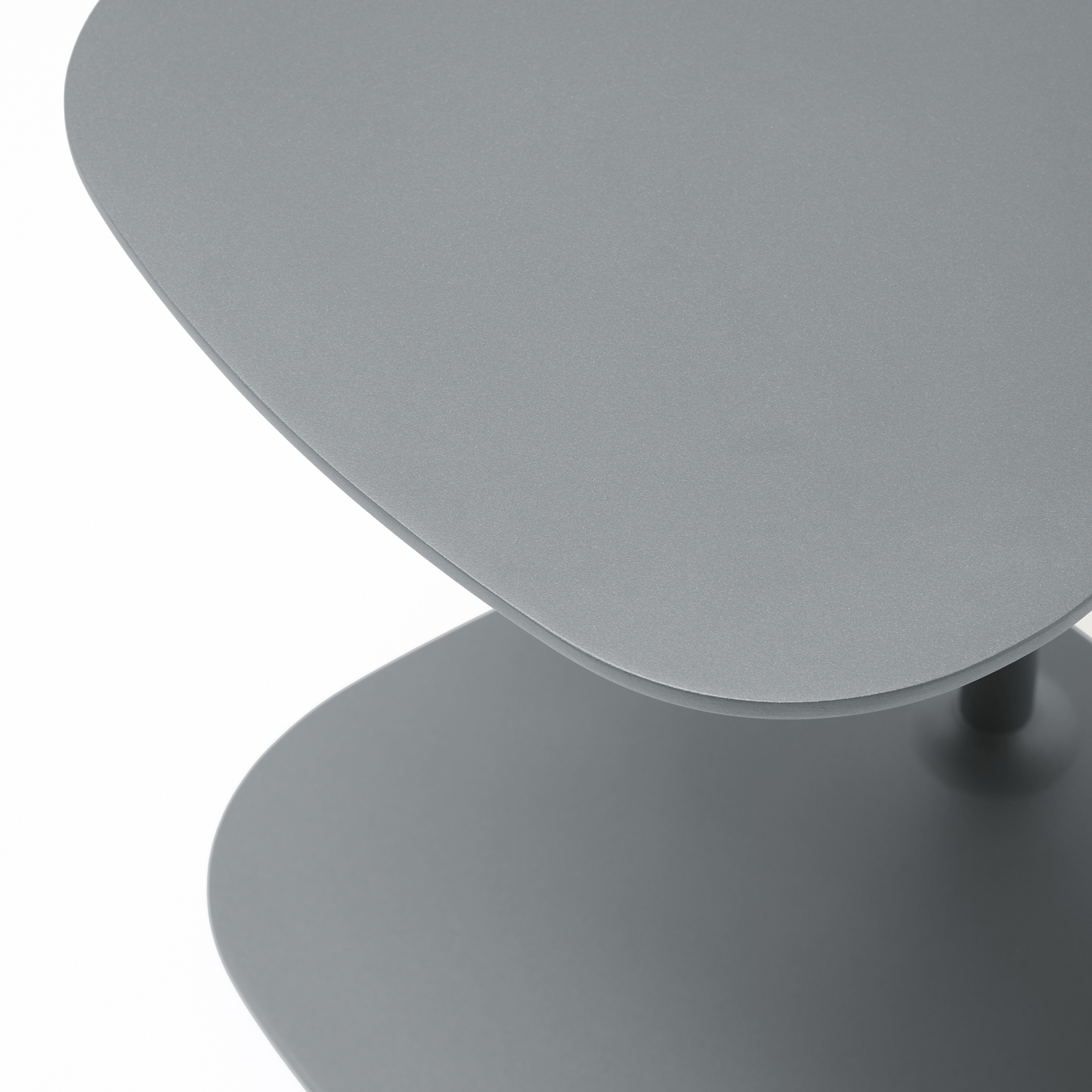 Aikana small table cm 40 x 38 x h 44