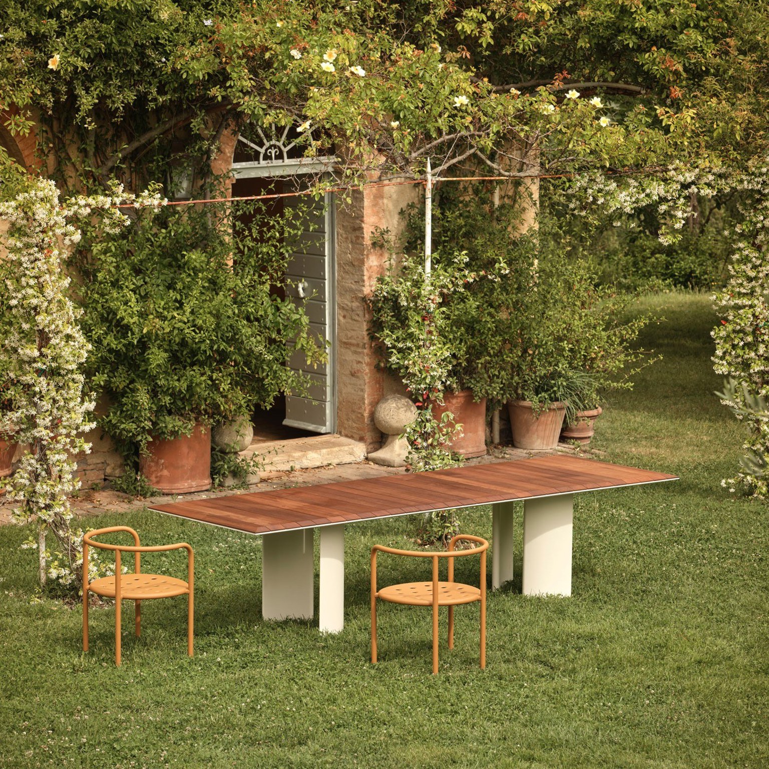 Naca rectangular table with top in teak