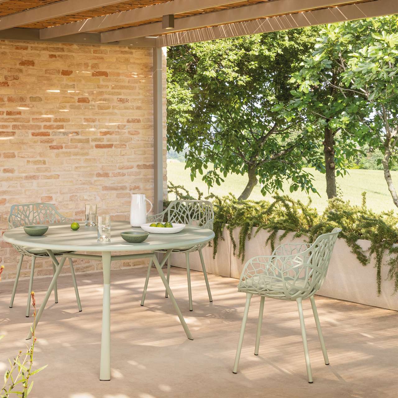Radice Quadra round table