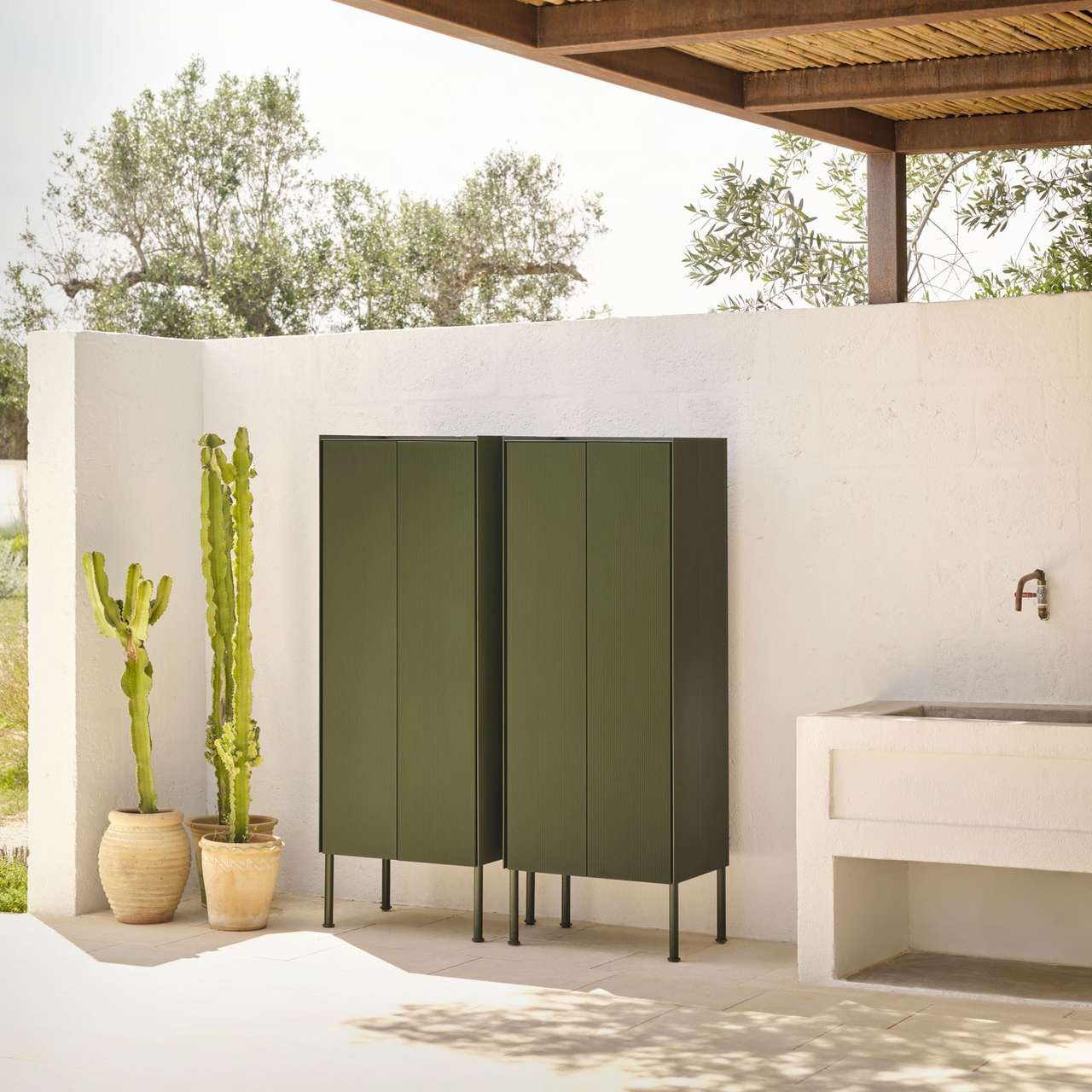 Samba high sideboard with two doors