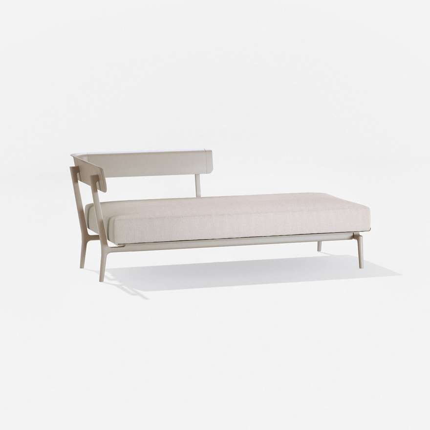 Aikana | Dormeuse with left armrest