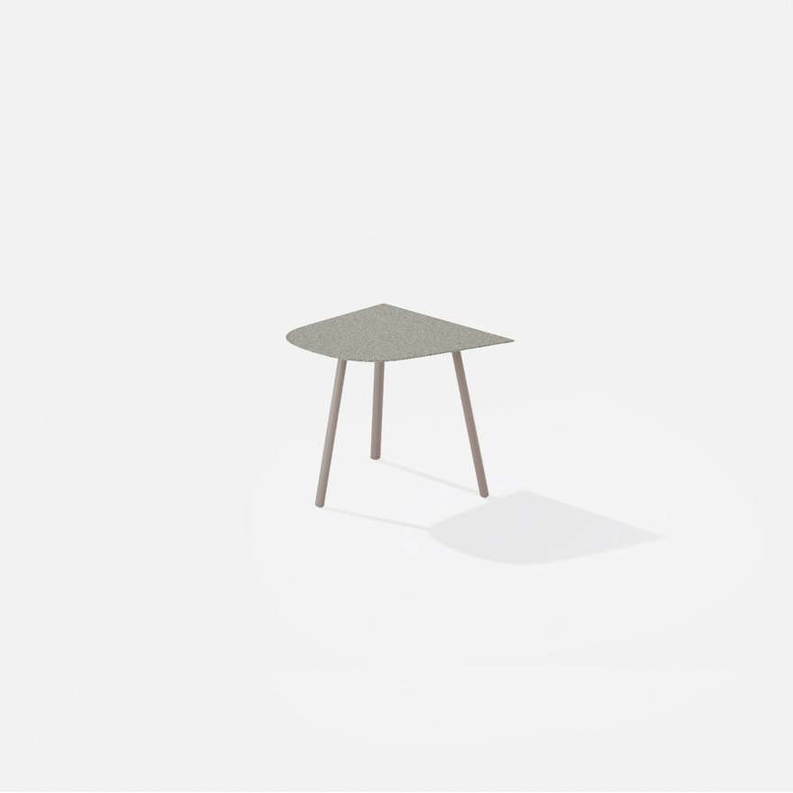 Mosaiko | Small table with top in speckled aluminium