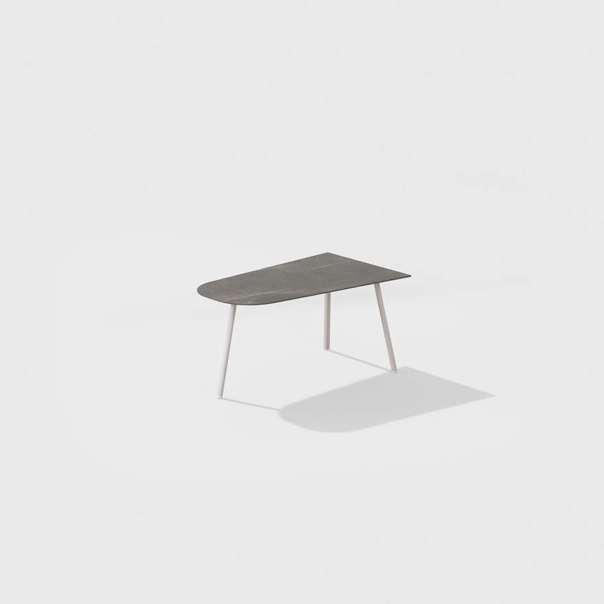 Mosaiko | Low table with top in porcelain stoneware 90 x 56 x h 38/45 cm