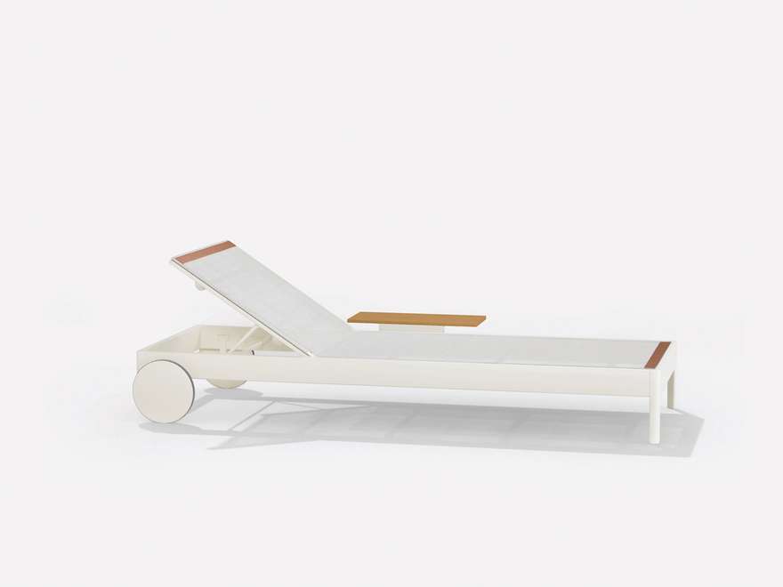 Solaris | Sunlounger with castors and small table on the left 204 x 104 x h 28 cm